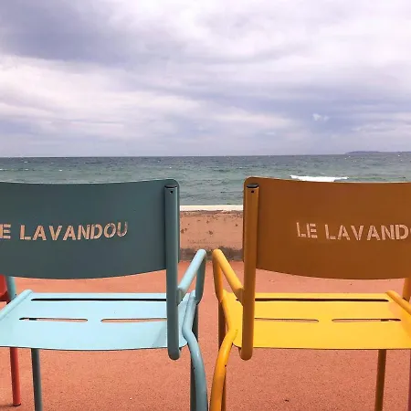 4 Pers Avec Terrasse, Clim Et Parking Au Lavandou - Fr-1-251-431 Apartment Le Lavandou